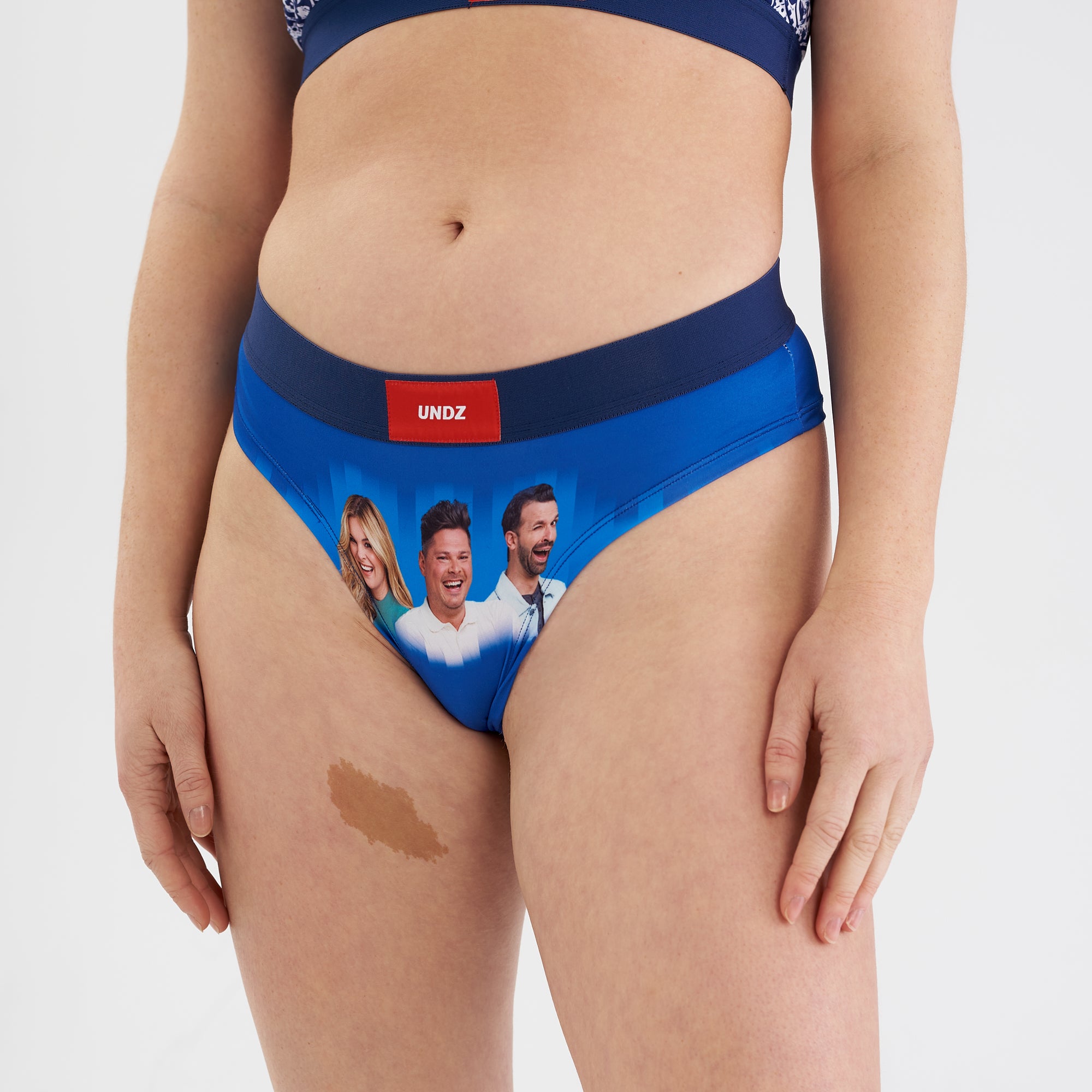 FEMME CHEEKY UNDZ X LE BOOST!